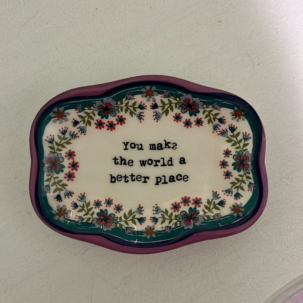Little earring dish